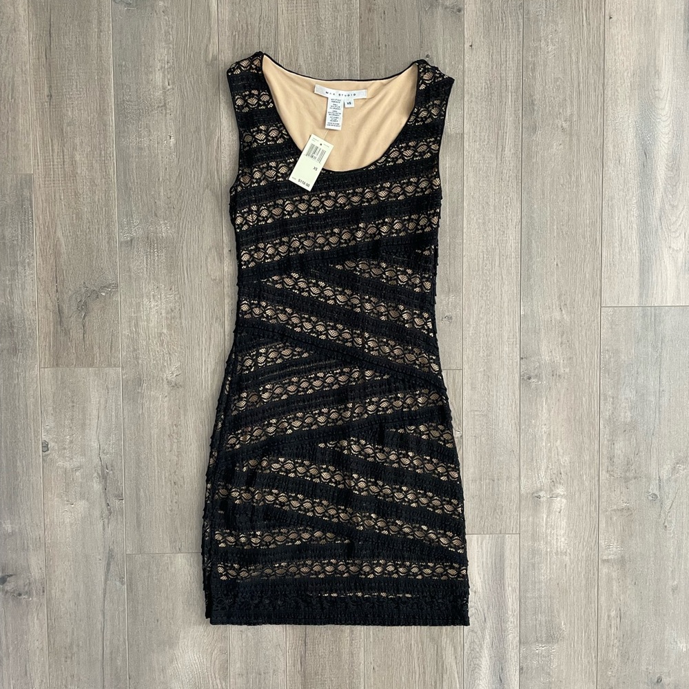 BOGO HOSTPICK Elegant Max Studio Lace Nude Dress - Picture 2 of 9